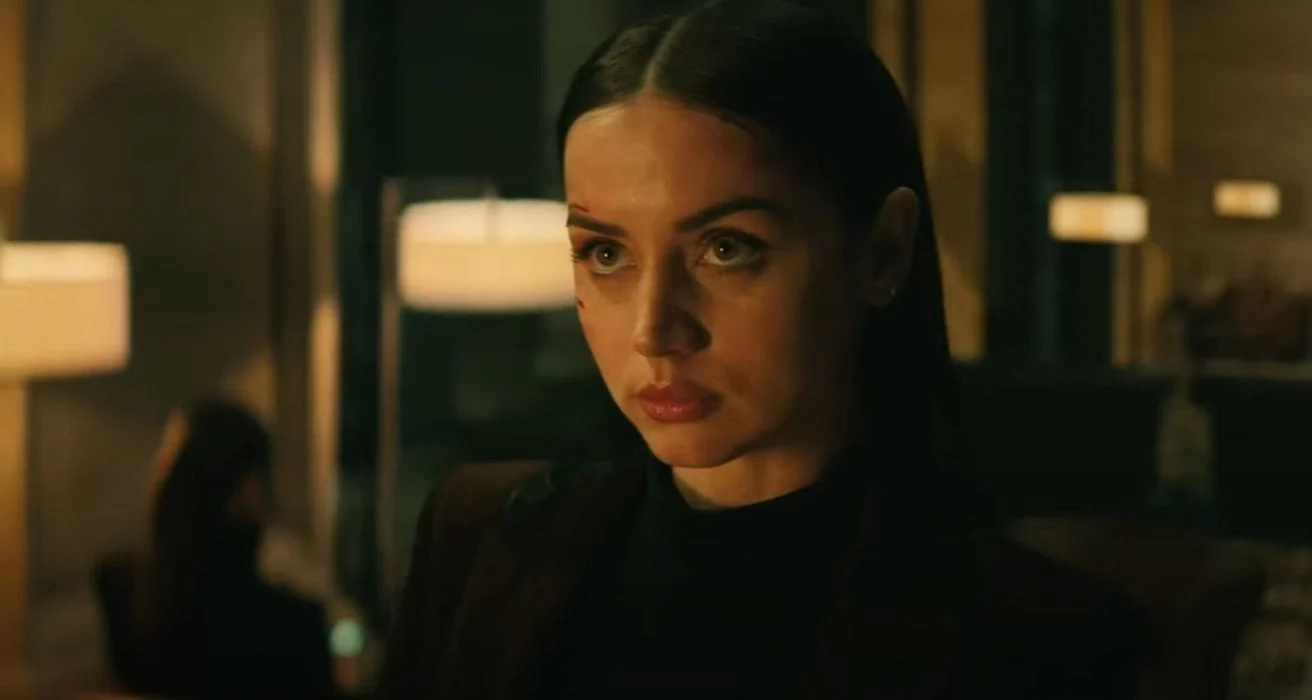 Bailarina Ana de Armas destaca jornada de vingança de Eve Macarro