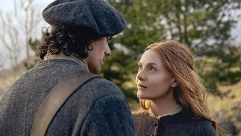 Outlander: Sangue do Meu Sangue | Episódios 1 e 2 trazem política e viagem no tempo